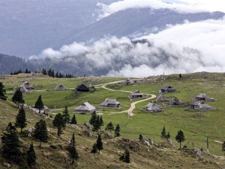Slovenia_Velika_planina_mountain_shepherd_village
